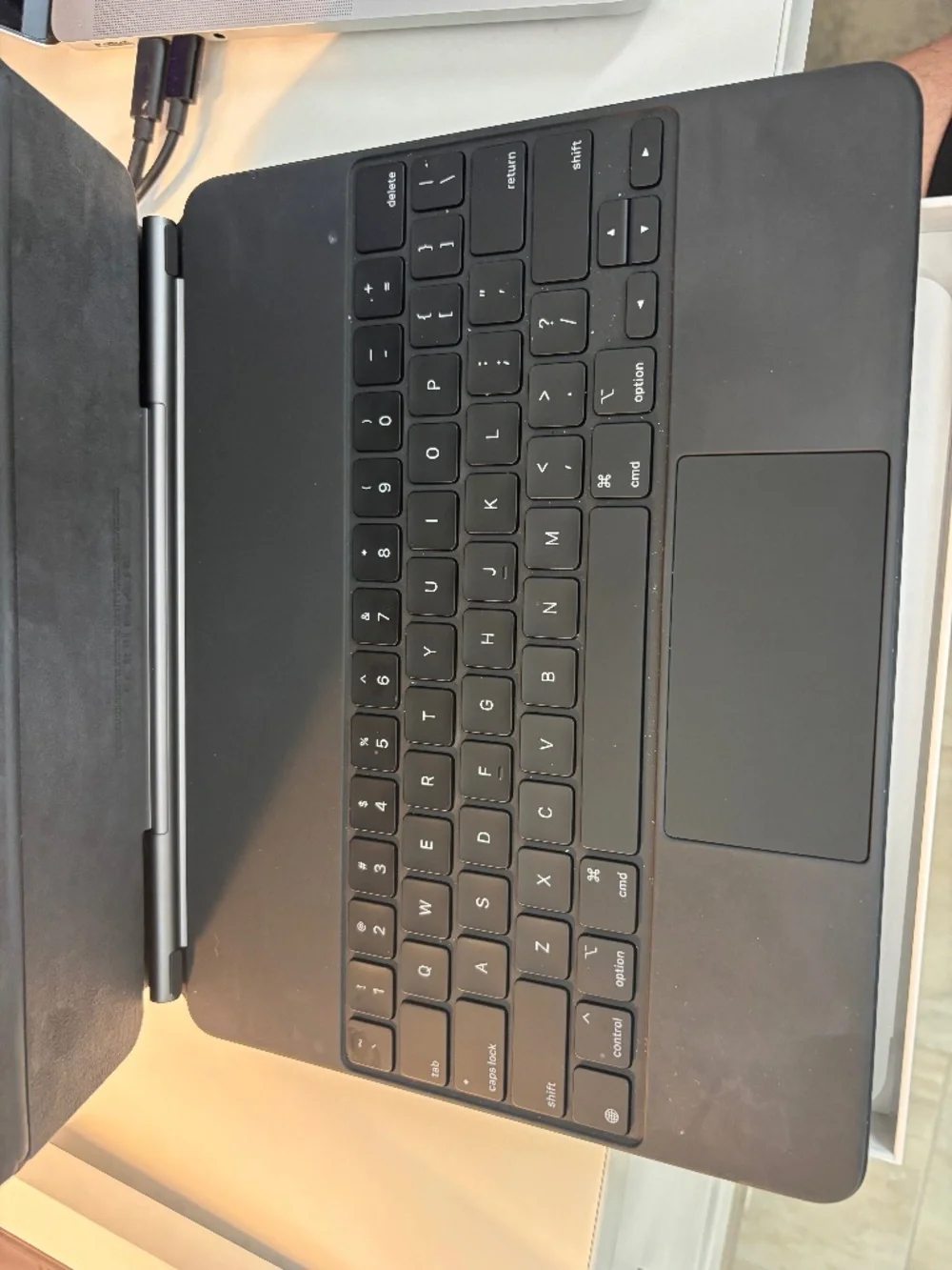 Apple Magic Keyboard for I-pad pro 12.9-inch (6th generation)